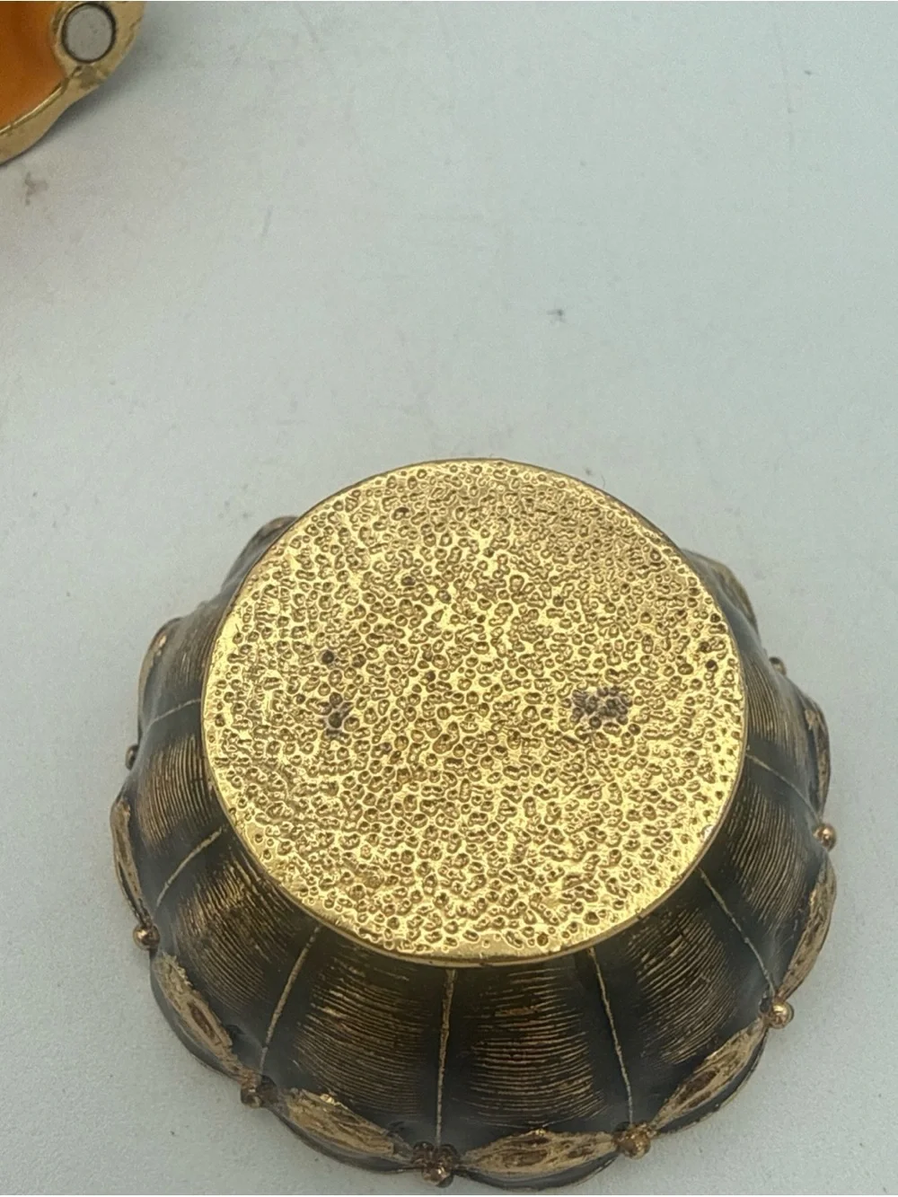 VTG Bejeweled Peacock Bird Egg Trinket Box Magnetic Lid Enamel Inside 4”